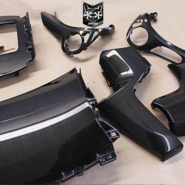 Honda Crosstour - черный карбон