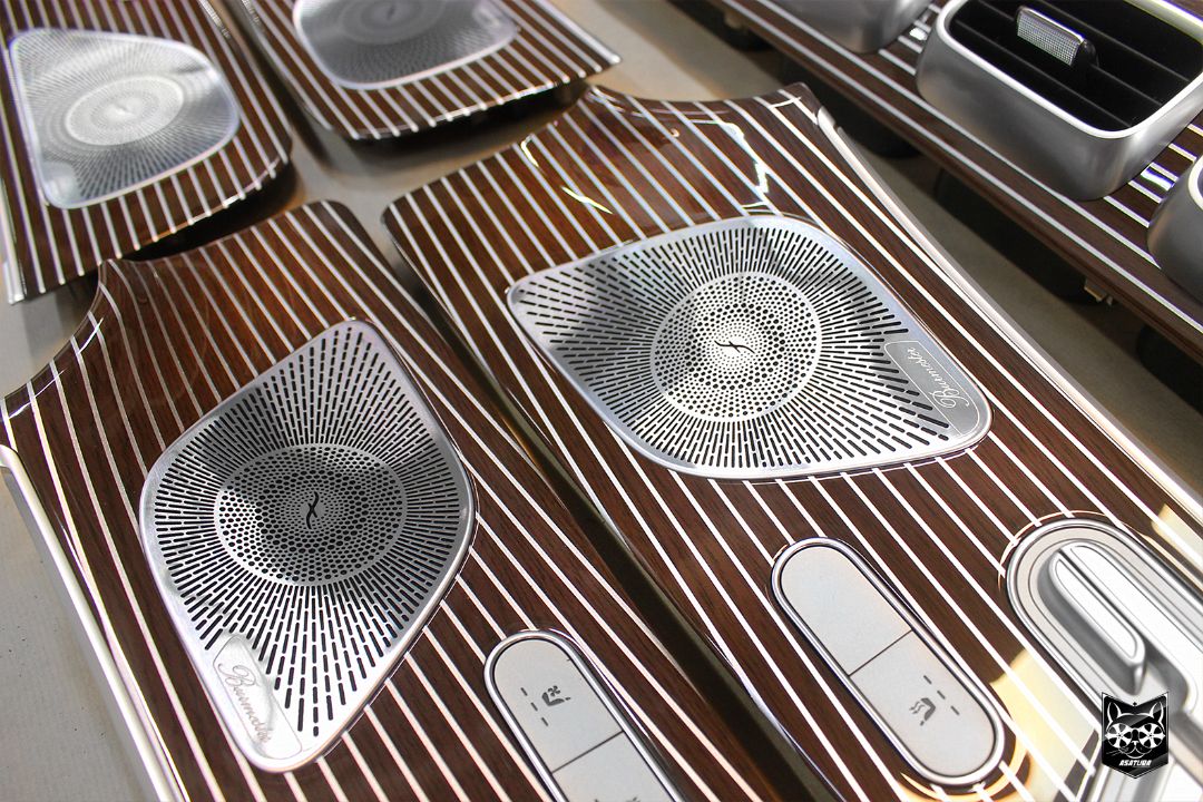 Mercedes-Benz GLS-Class - Полосы