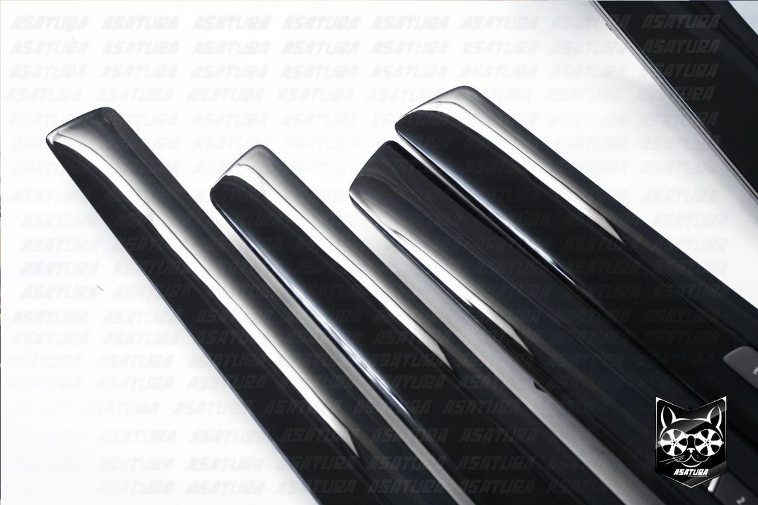 Volkswagen Touareg - Черный глянец