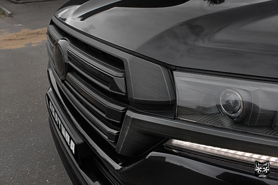 Land Cruiser 200 Excalibur - Антихром шлифованный металл