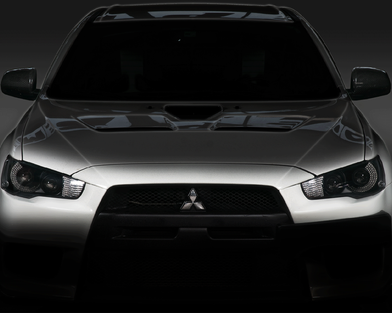 Mitsubishi Lancer Evolution 10 вертикальные