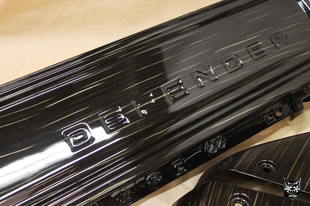 Land Rover Defender - Аквапринт дерево "серебряный дождь"