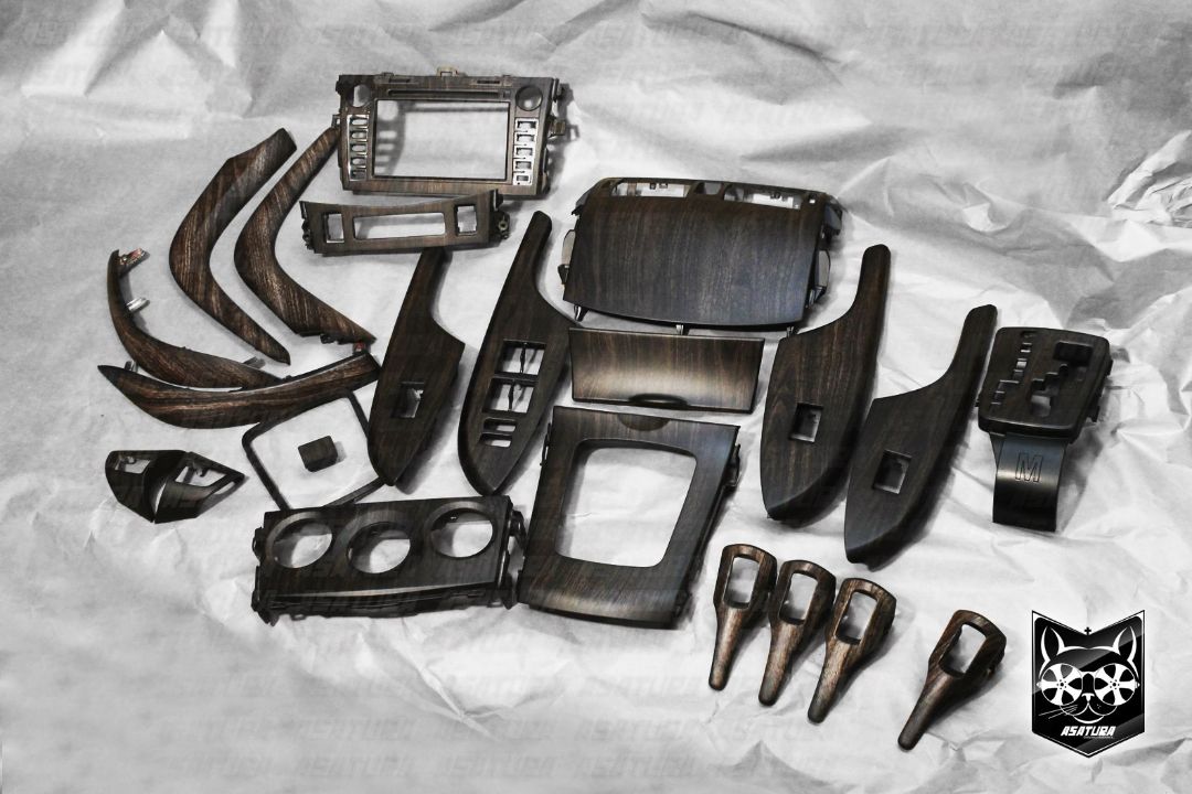 Corolla - Аквапринт темное матовое дерево