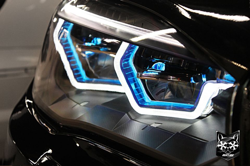 BMW X5 - изготовление и установка модулей,окрас масок, полировка, бронирование.