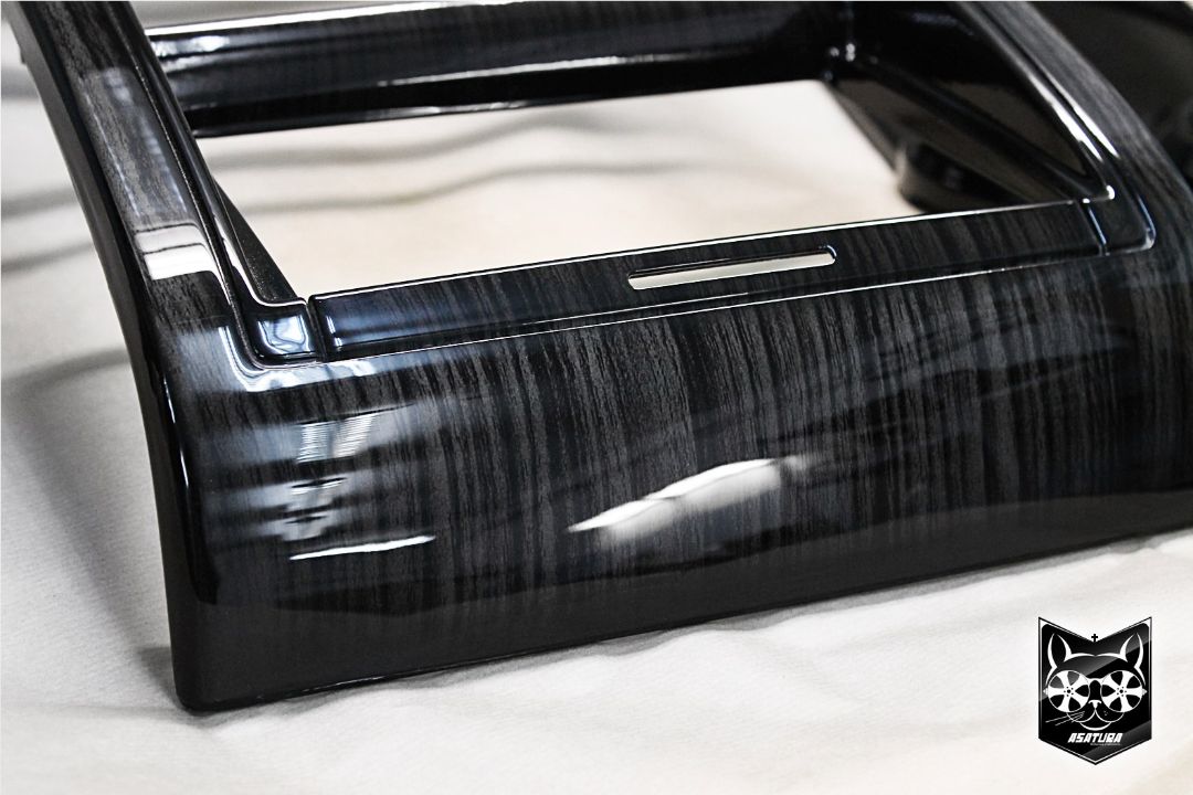 Ford Explorer - Черный глянец+Мат дерево