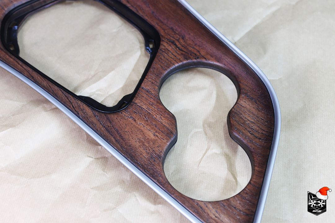 Dodge Challenger ретро дерево