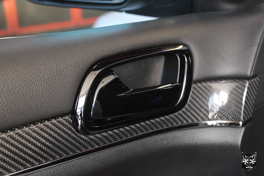 Jeep Grand Cherokee SRT - Антихром интерьера