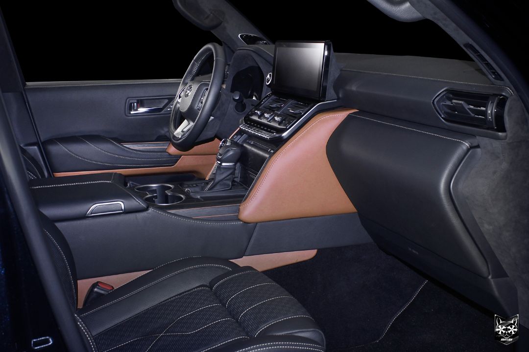 Toyota Land Cruiser 300 - Коллаборация с компанией Т200