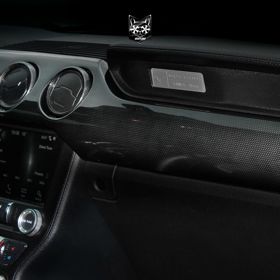 Ford Mustang -  аквапринт в паттерн