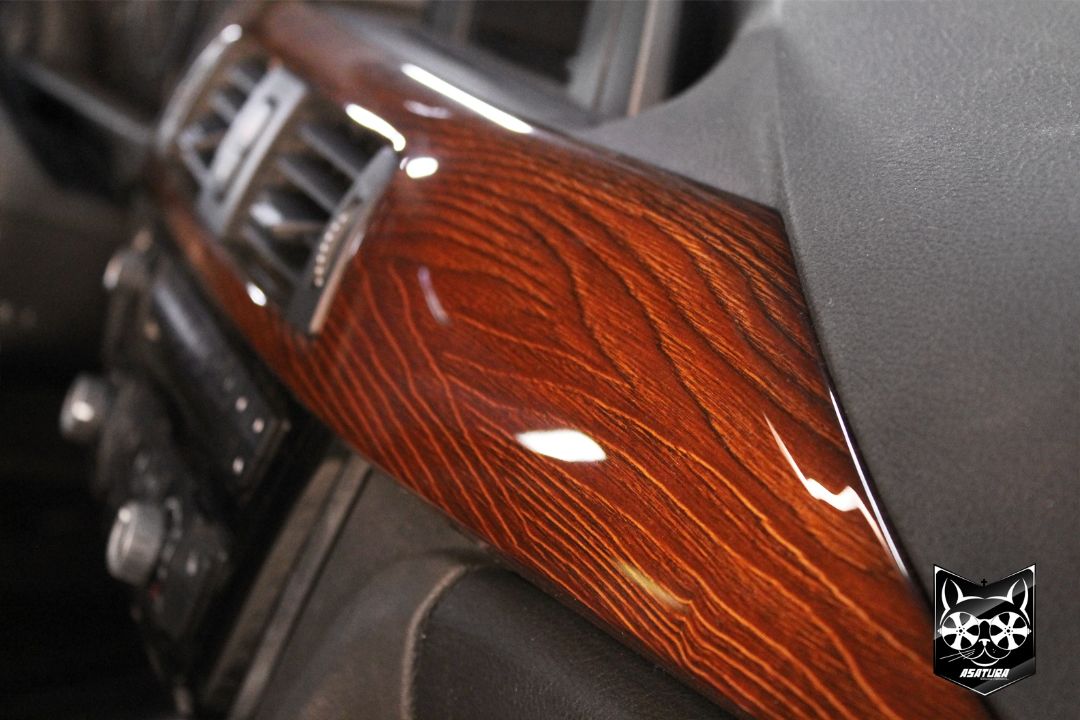 BMW 3 - Дерево рыжее