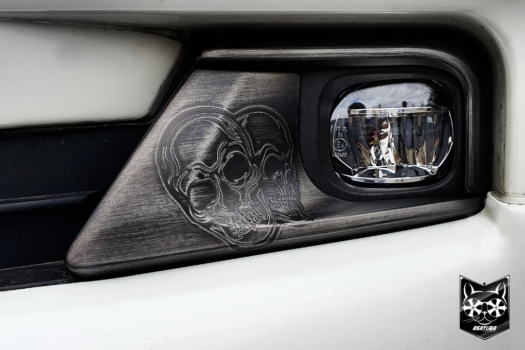 Land Cruiser 200 - Антихромная тактилизация