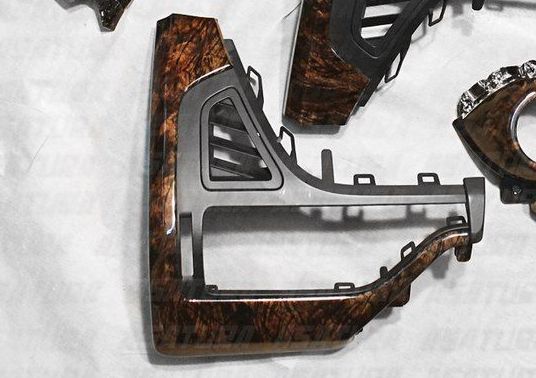 Chevrolet Tahoe 2016 - Тигровое дерево