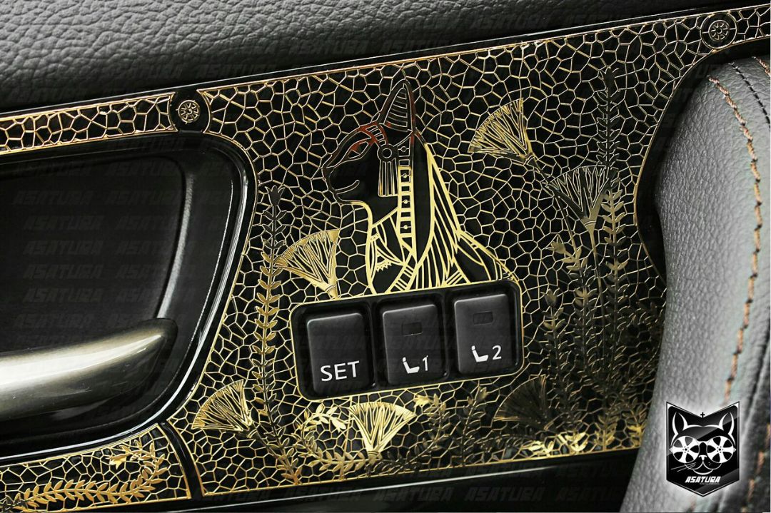 Infiniti QX 70 - Инкрустация металлом