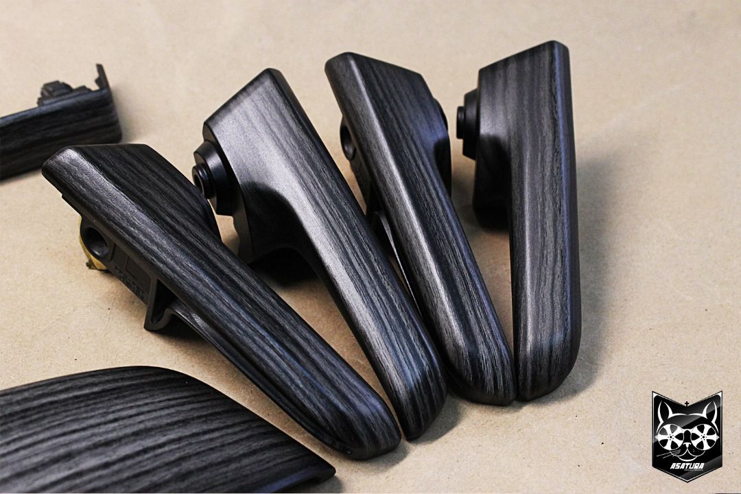 Land Cruiser Prado - Аквапринт черное дерево