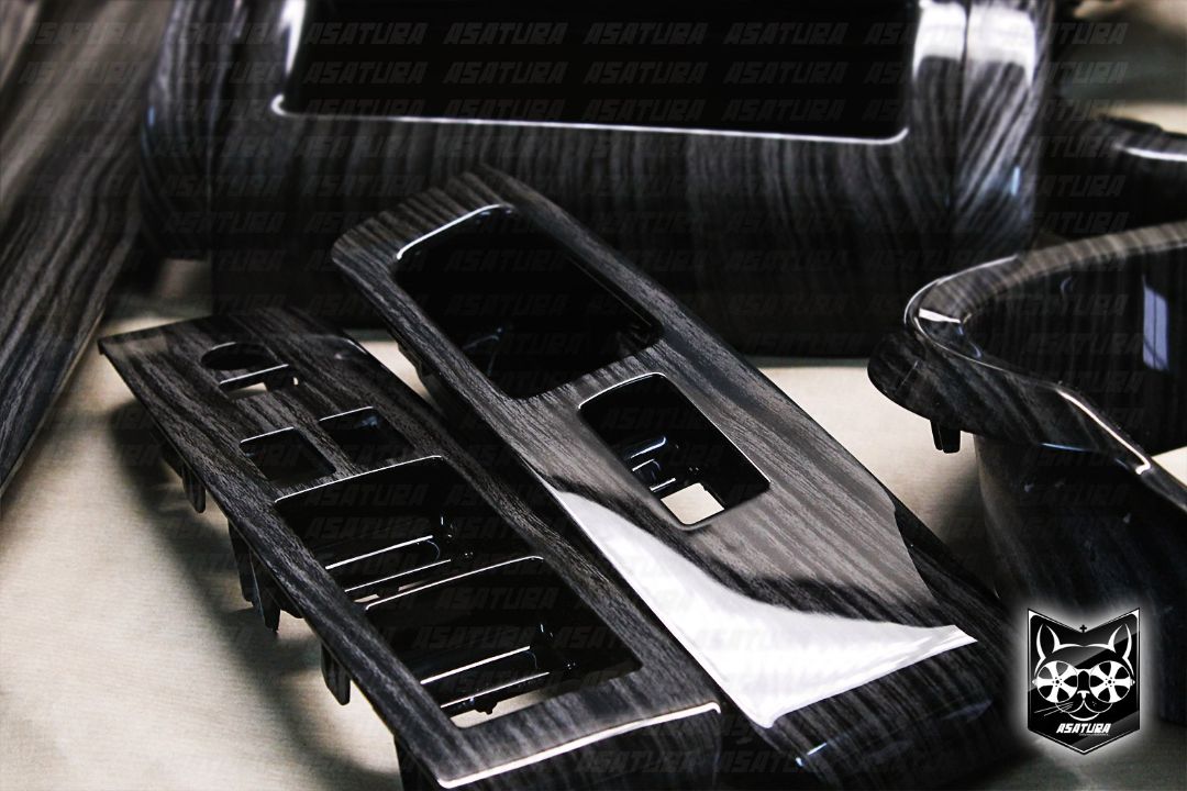 Nissan X-Trail - Аквапринт глянцевое темное дерево