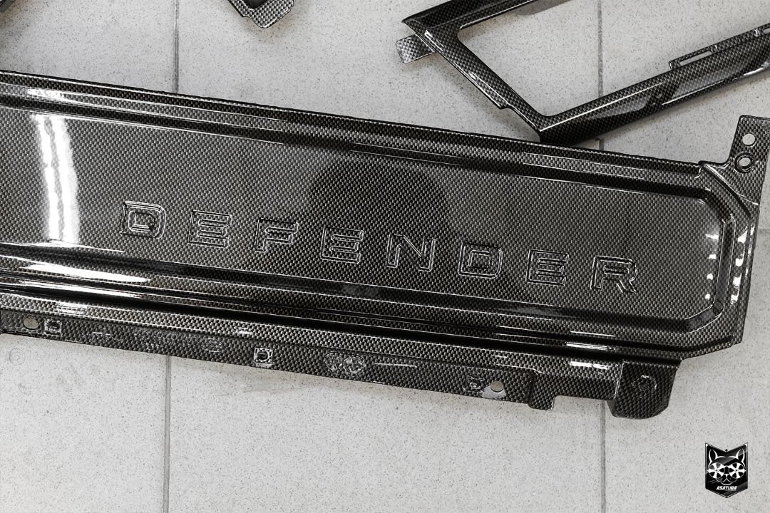 Land Rover Defender - Аквапринт карбон