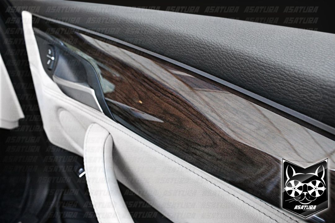 BMW X5 - Дерево