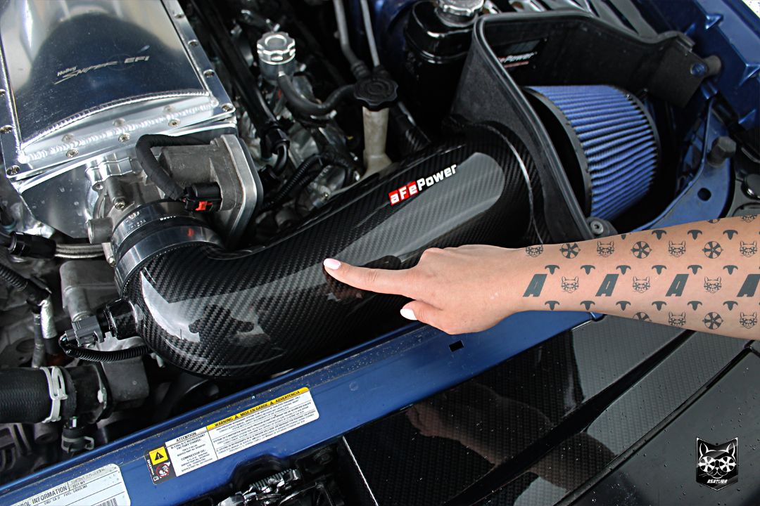 Dodge Challenger SRT - Подкапотка в аквапринтный карбон