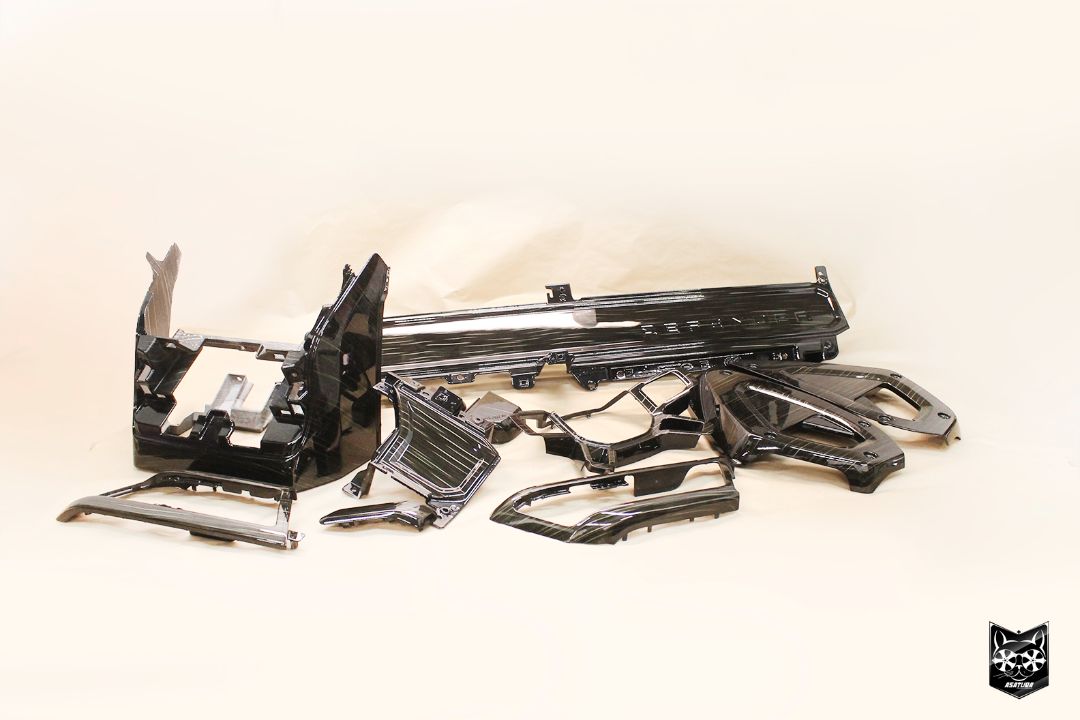 Land Rover Defender - Аквапринт дерево "серебряный дождь"