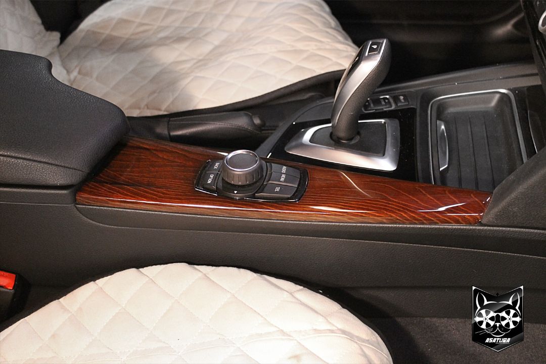 BMW 3 - Дерево рыжее