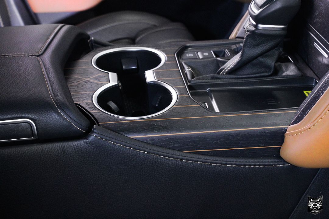 Toyota Land Cruiser 300 - Коллаборация с компанией Т200