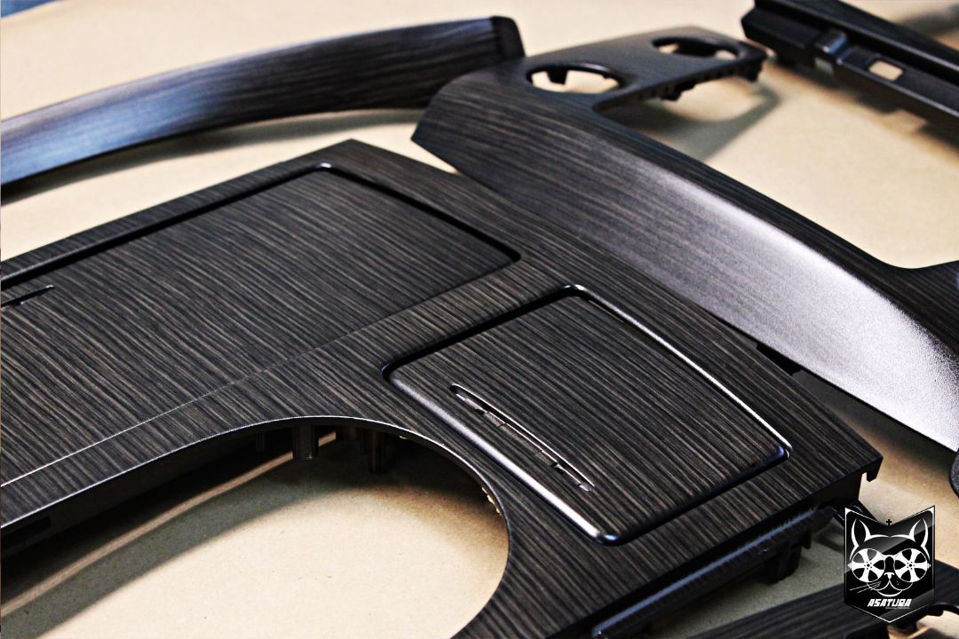 Infiniti QX 80 - Аквапринт матовое продольное дерево