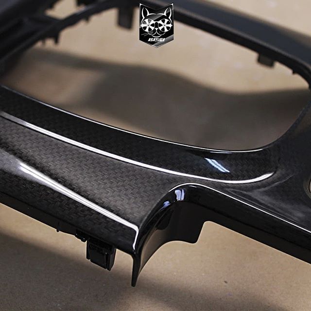 Honda Crosstour - черный карбон