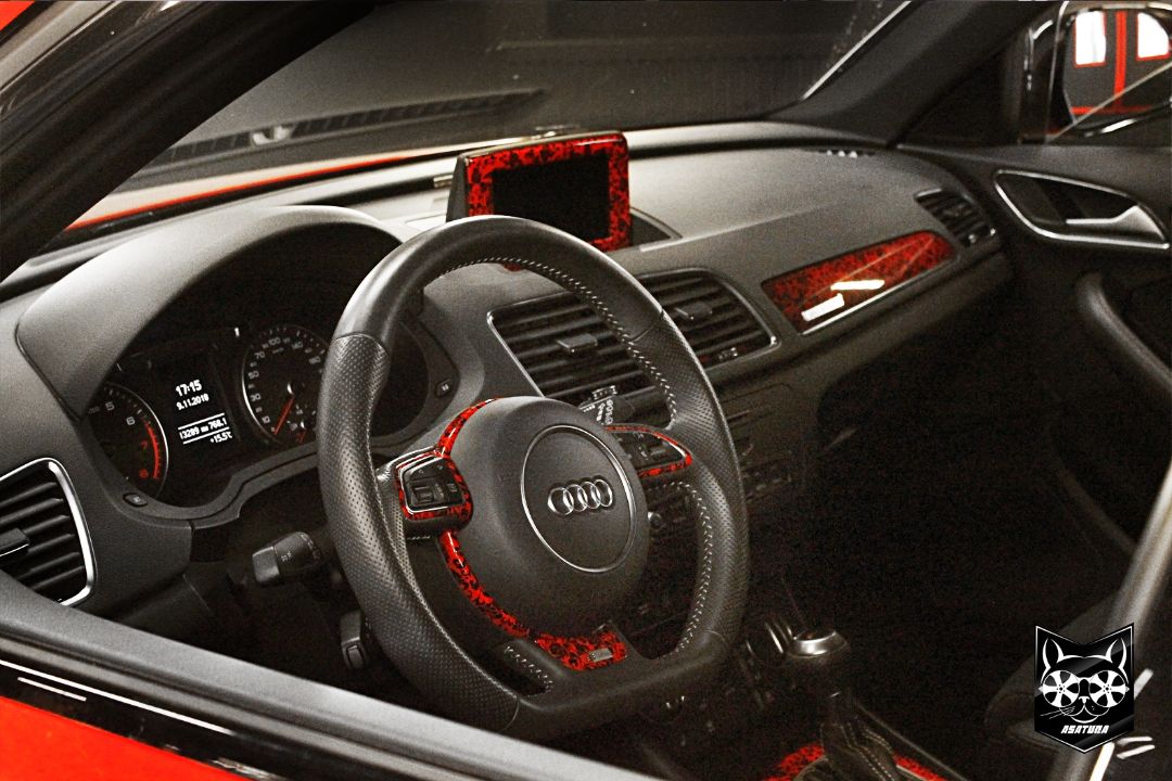 Audi Q3 - хохлома