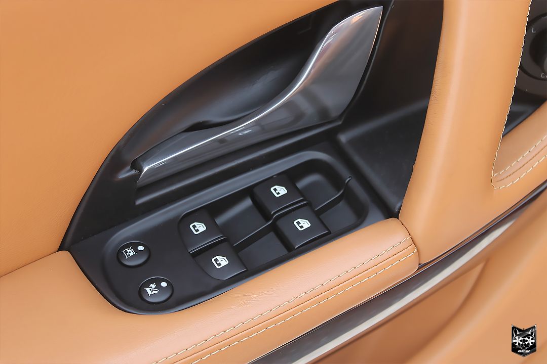 Maserati Quattroporte - Покраска и гравировка пиктограмм