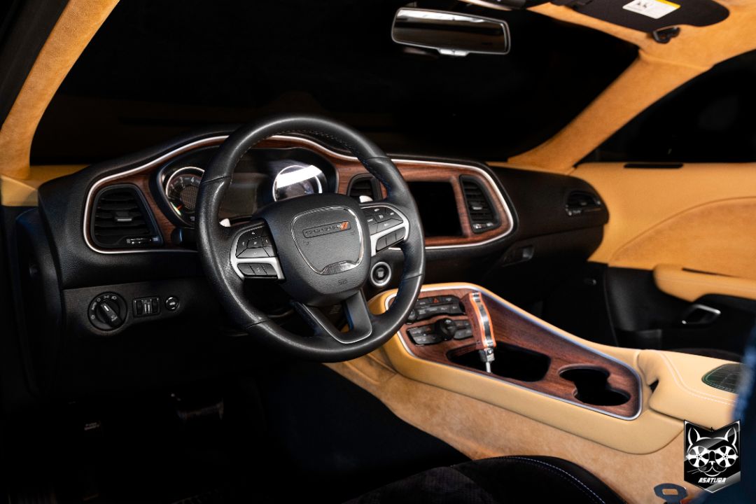 Dodge Challenger - Тактильное дерево с открытыми порами