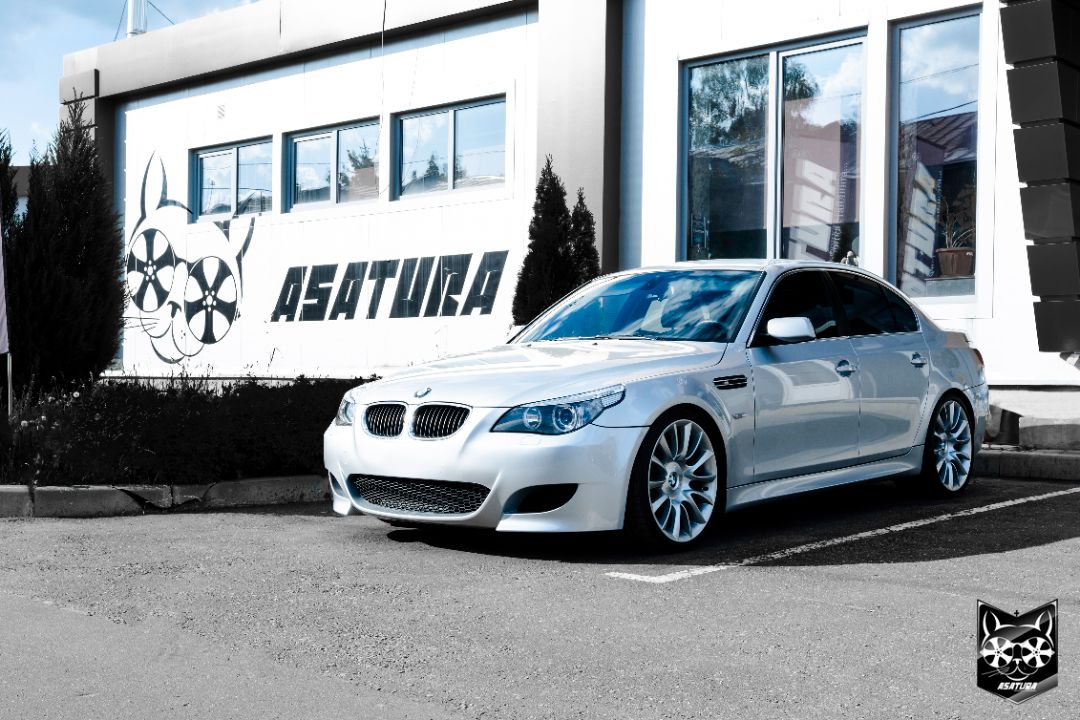 BMW E60 - Покраска бампера