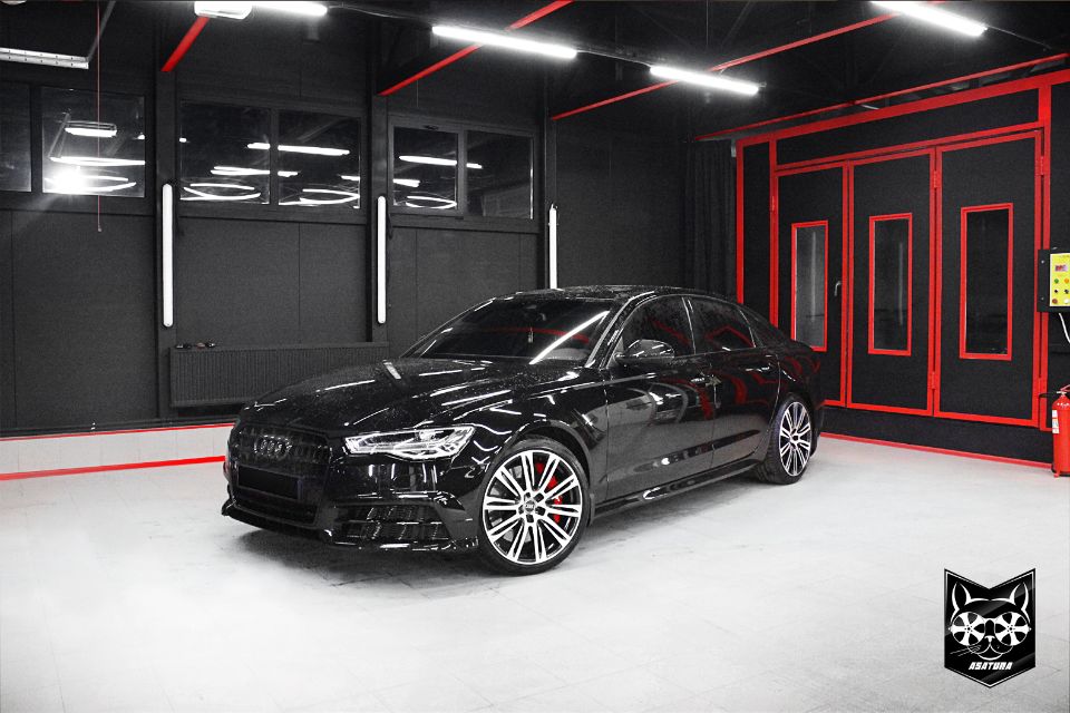 Audi - Антихром деталей экстерьера, детейлинг полировка кузова