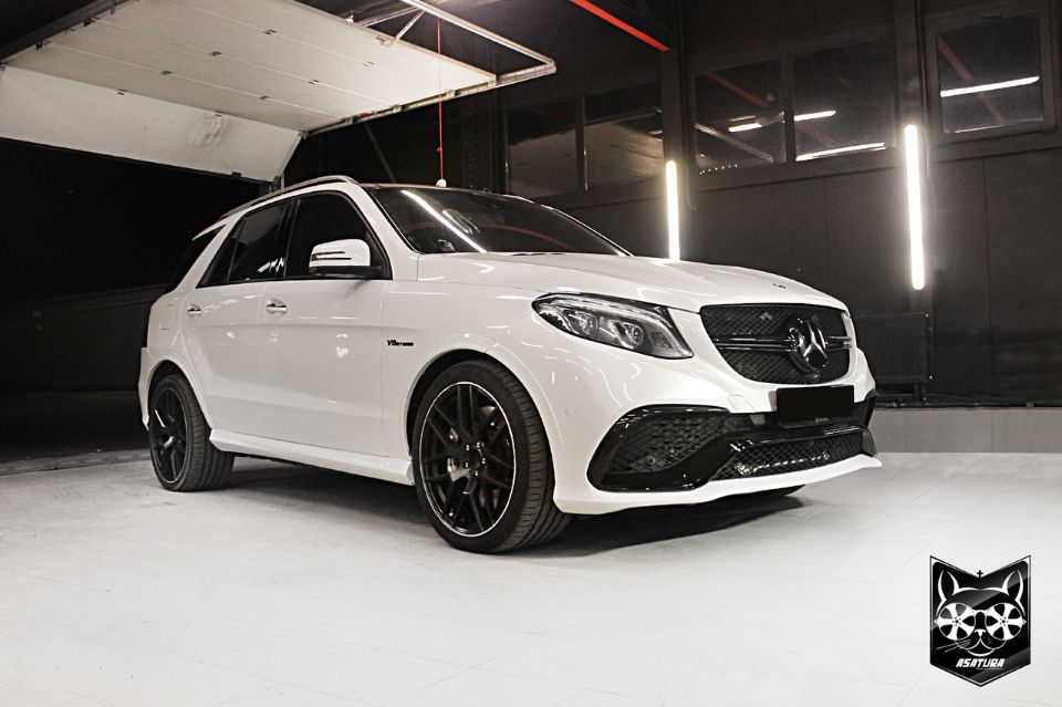 Mercedes-Benz GLE AMG - Антихром деталей экстерьера, покраска в черный глянец, частично аквапринт