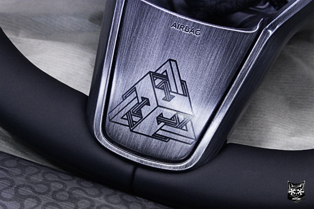 Tesla - Тактилизация