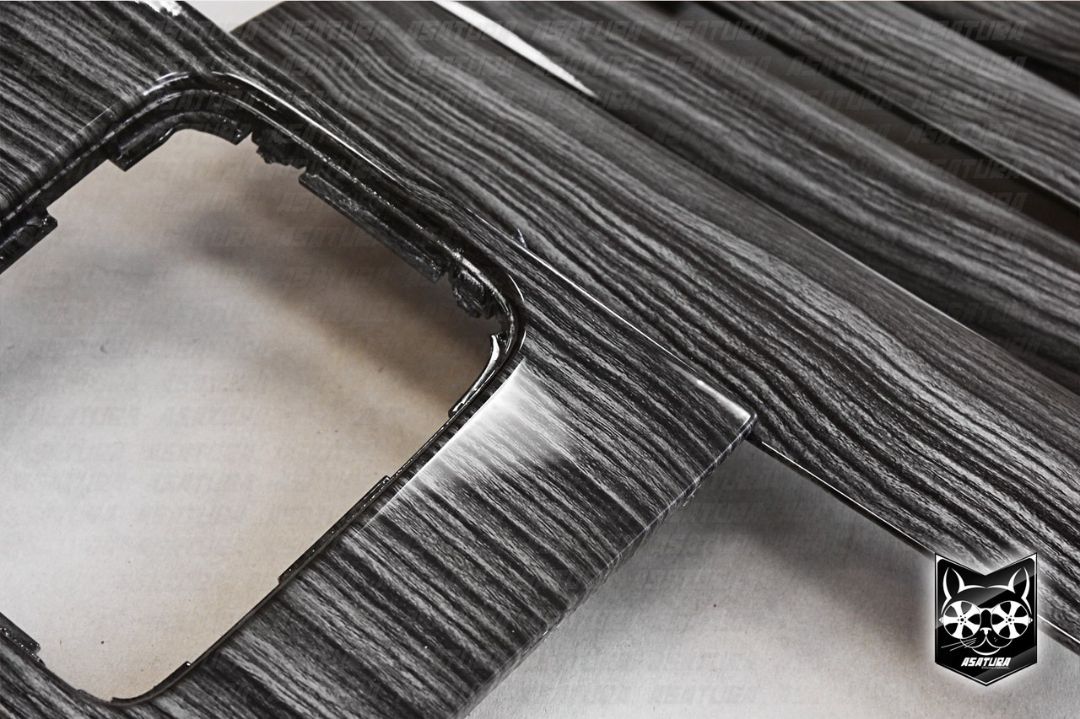 Volkswagen Touareg - Аквапринт дерево зебрано