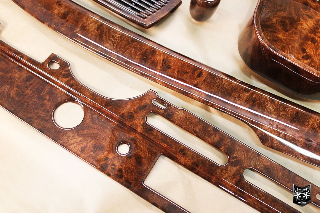 Mercedes-Benz W111 - Аквапринт дерево орех