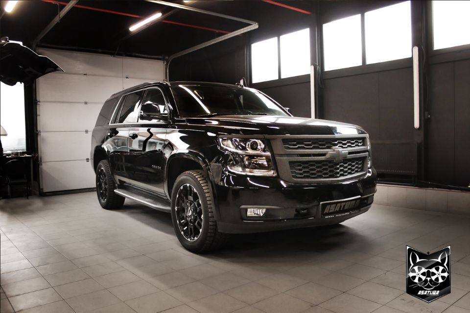 Chevrolet Tahoe - Антихром деталей экстерьера