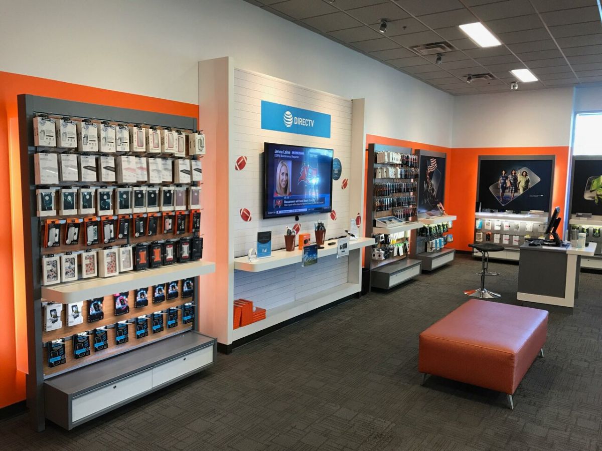 Мебель для салонов связи