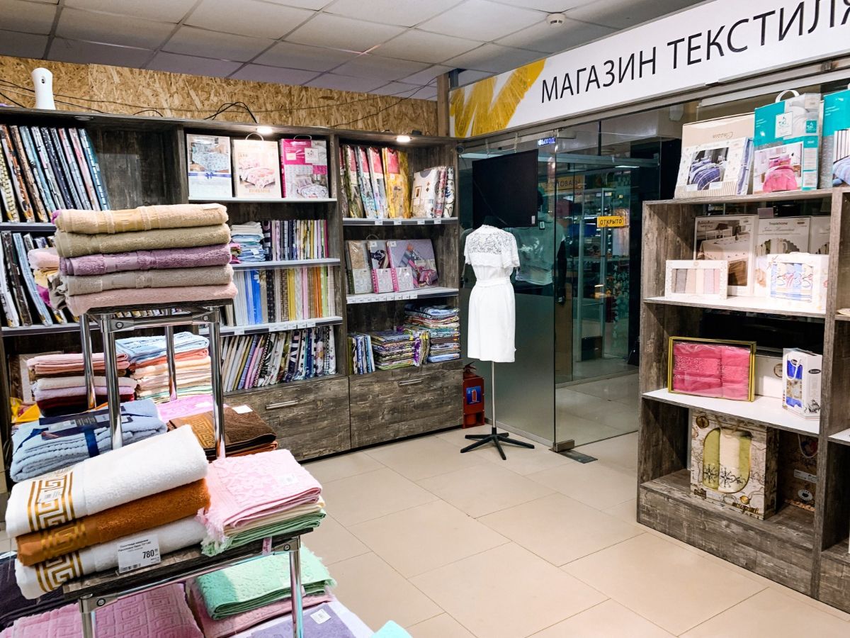 Мебель для магазина подарков