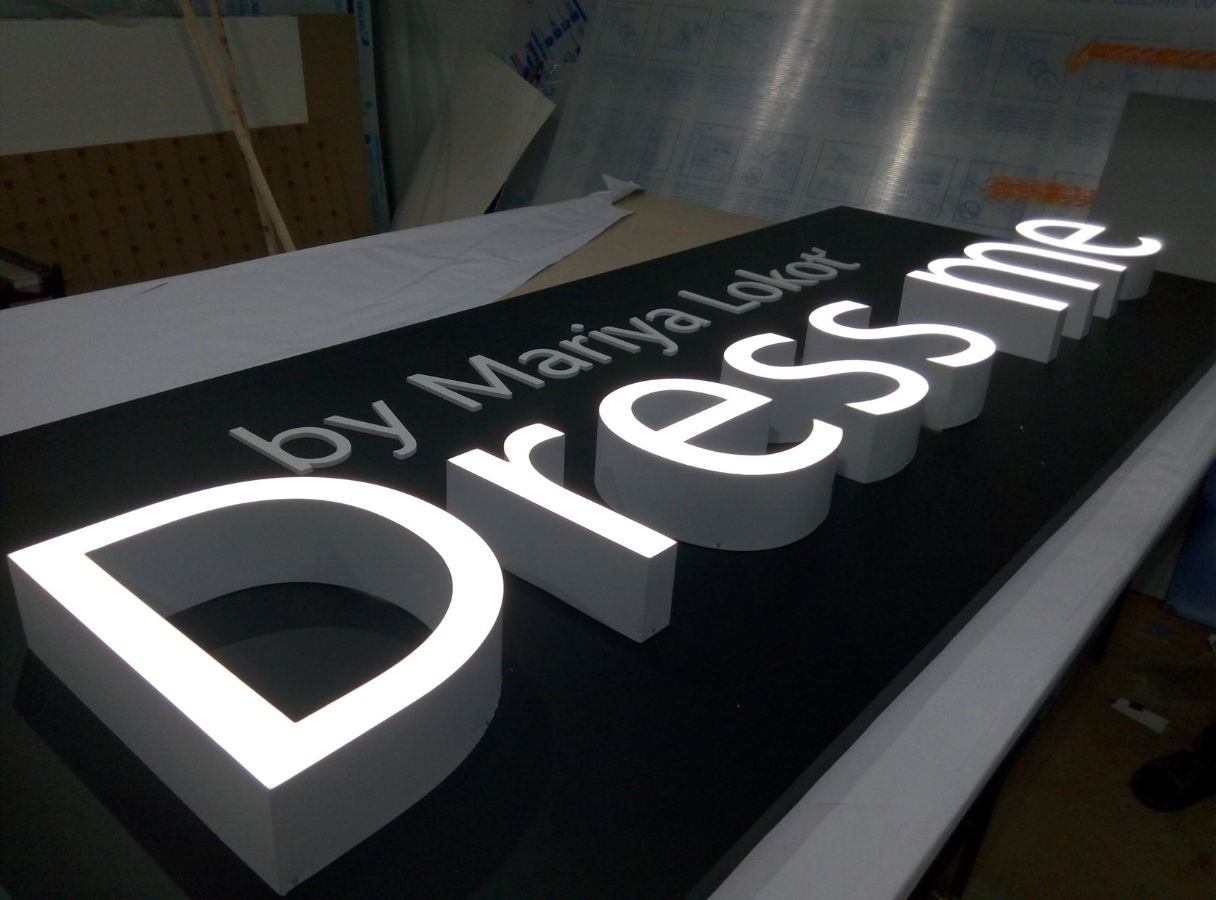 Изготовление световых рекламных букв