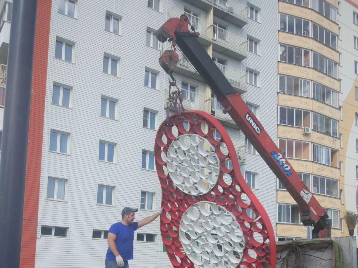 Монтаж рекламных конструкций