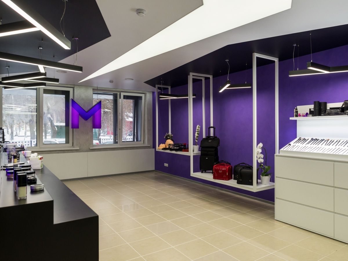 Мебель для магазина парфюмерии