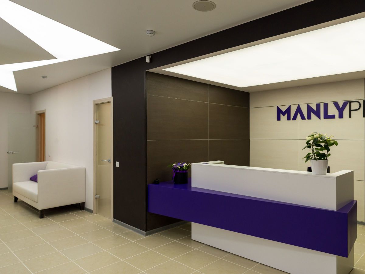 Мебель для магазина парфюмерии