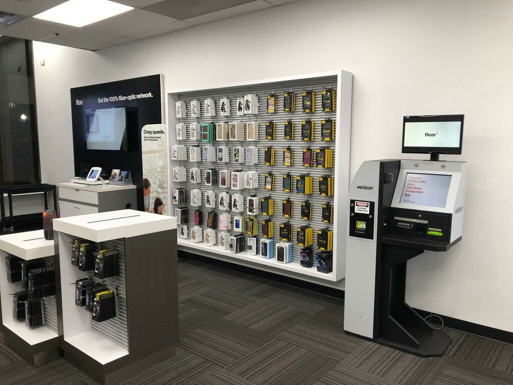 Мебель для салонов связи