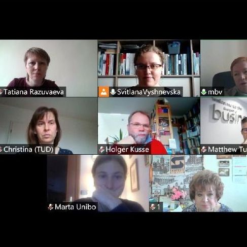 Участие в демо играх