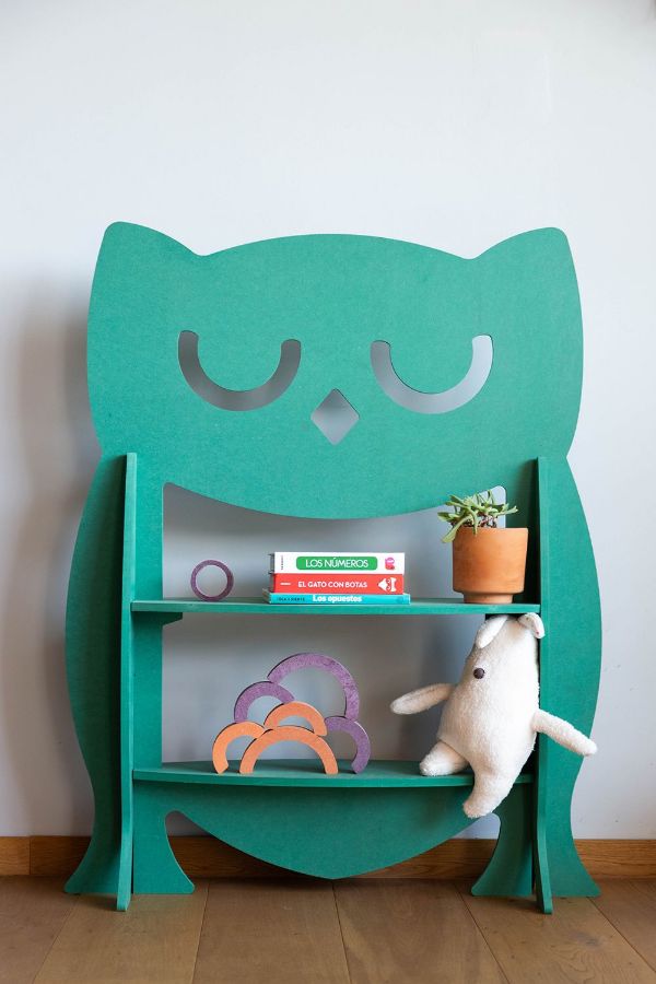 Полочка в детскую из МДФ крашеного в массе.