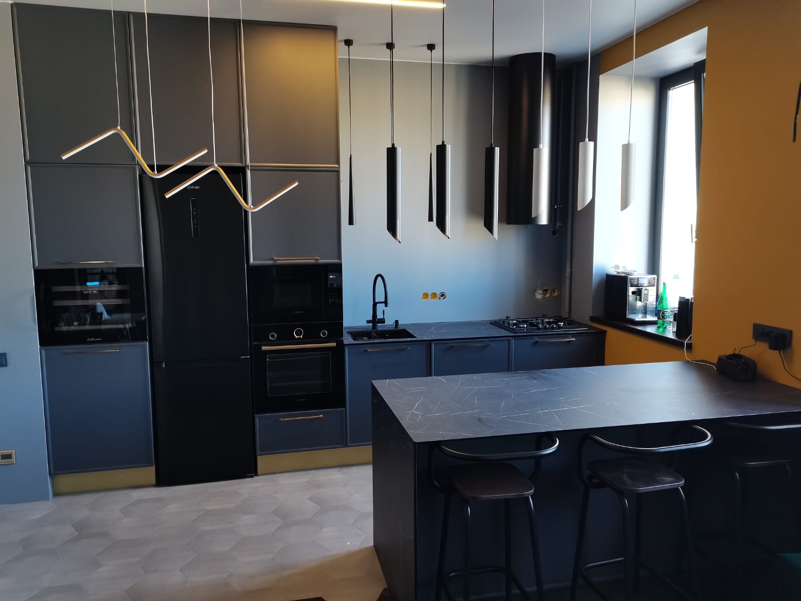 Перегородки и кабинки из Компакт ламината в России под ключ