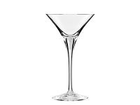Предметная съемка бокала для мартини из стекла