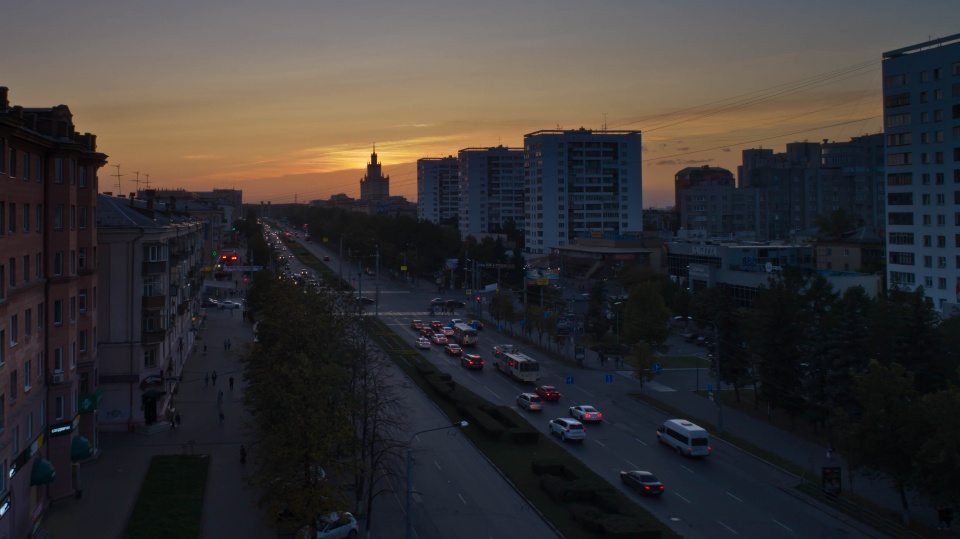 Фото аэросъемки заката на проспекте Ленина
