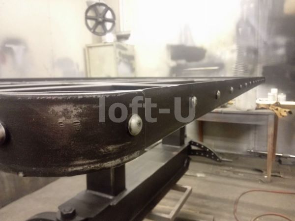 большой красивый стол на колесах trolley 22